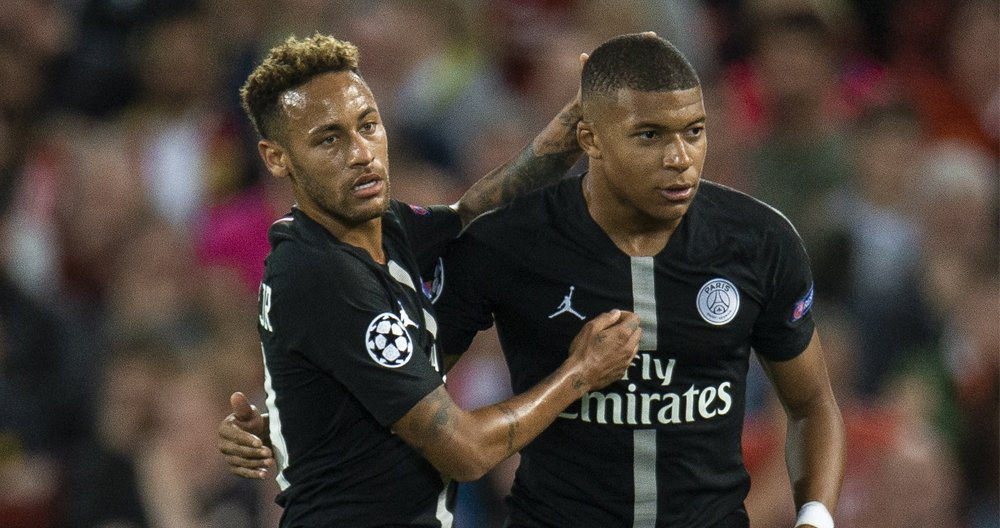 Neymar y Mbappé durante un partido del PSG / EFE