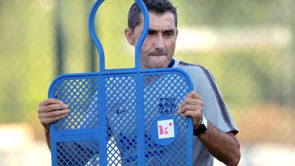 Una foto de Ernesto Valverde durante un entrenamiento / EFE