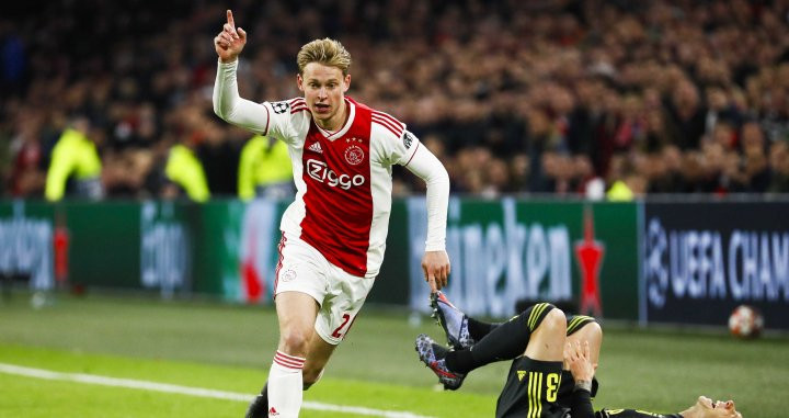 Frenkie de Jong en un lance del partido contra la Juventus / EFE