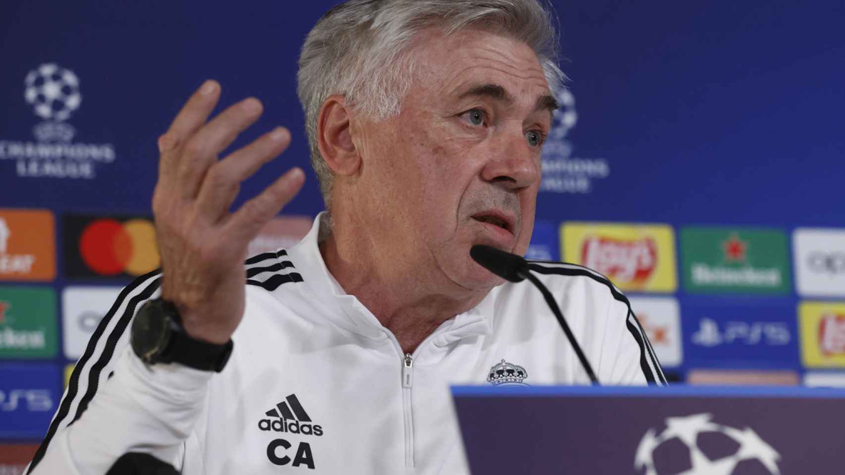 Carlo Ancelotti, durante la rueda de prensa del Real Madrid en Champions League / EFE