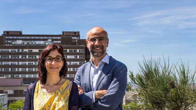 Mari Carmen Puertas y Javier Picado, expertos del Centro de Investigación del Sida IrsiCaixa / EP