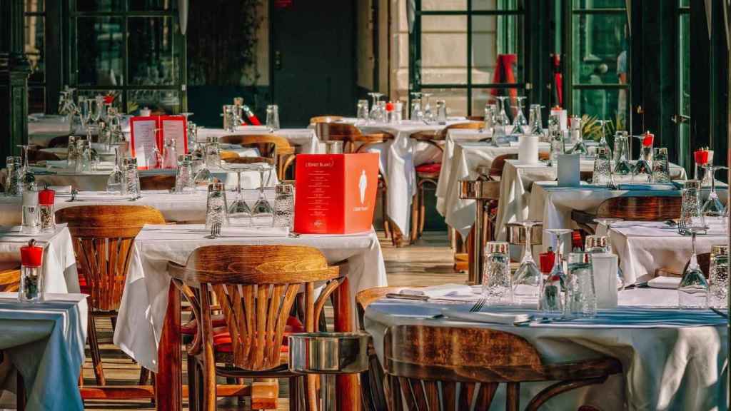 Interior de un restaurante de Lleida / PIXABAY