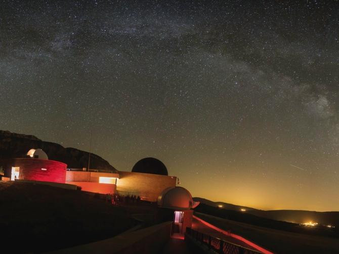 Contemplando las estrellas en el Prepirineo / AGENCIA CATALANA DE TURISMO