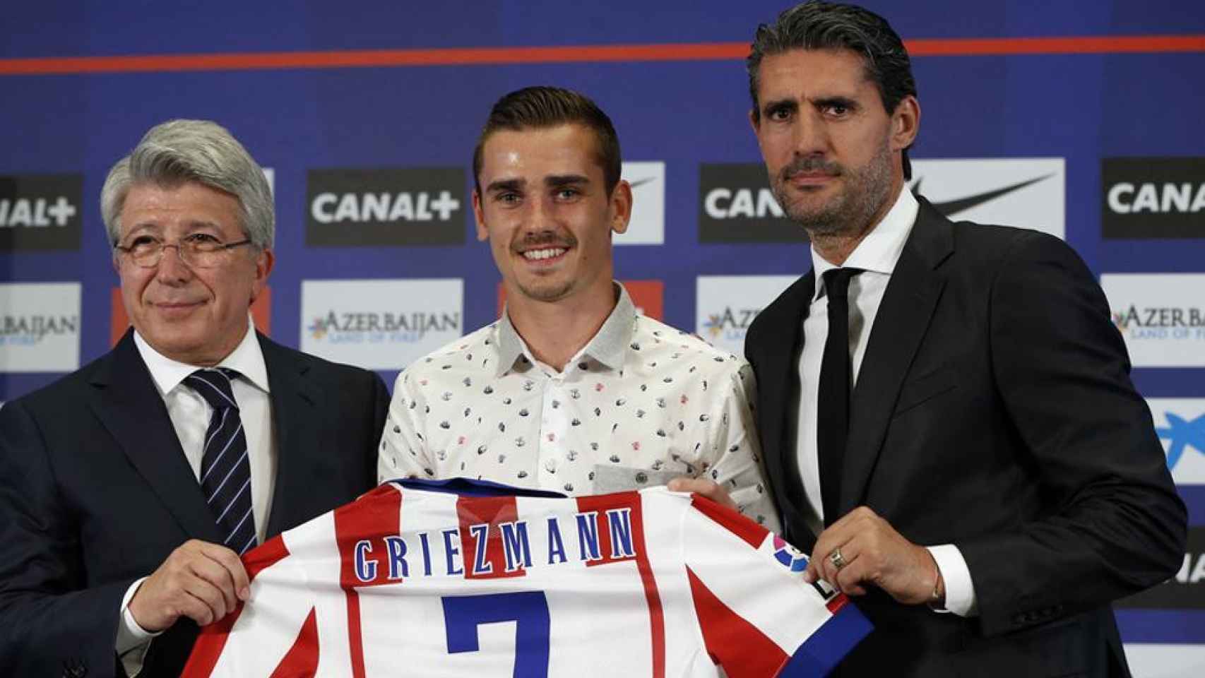 Cerezo, Griezmann y Gil Marín, en una foto de archivo / Twitter