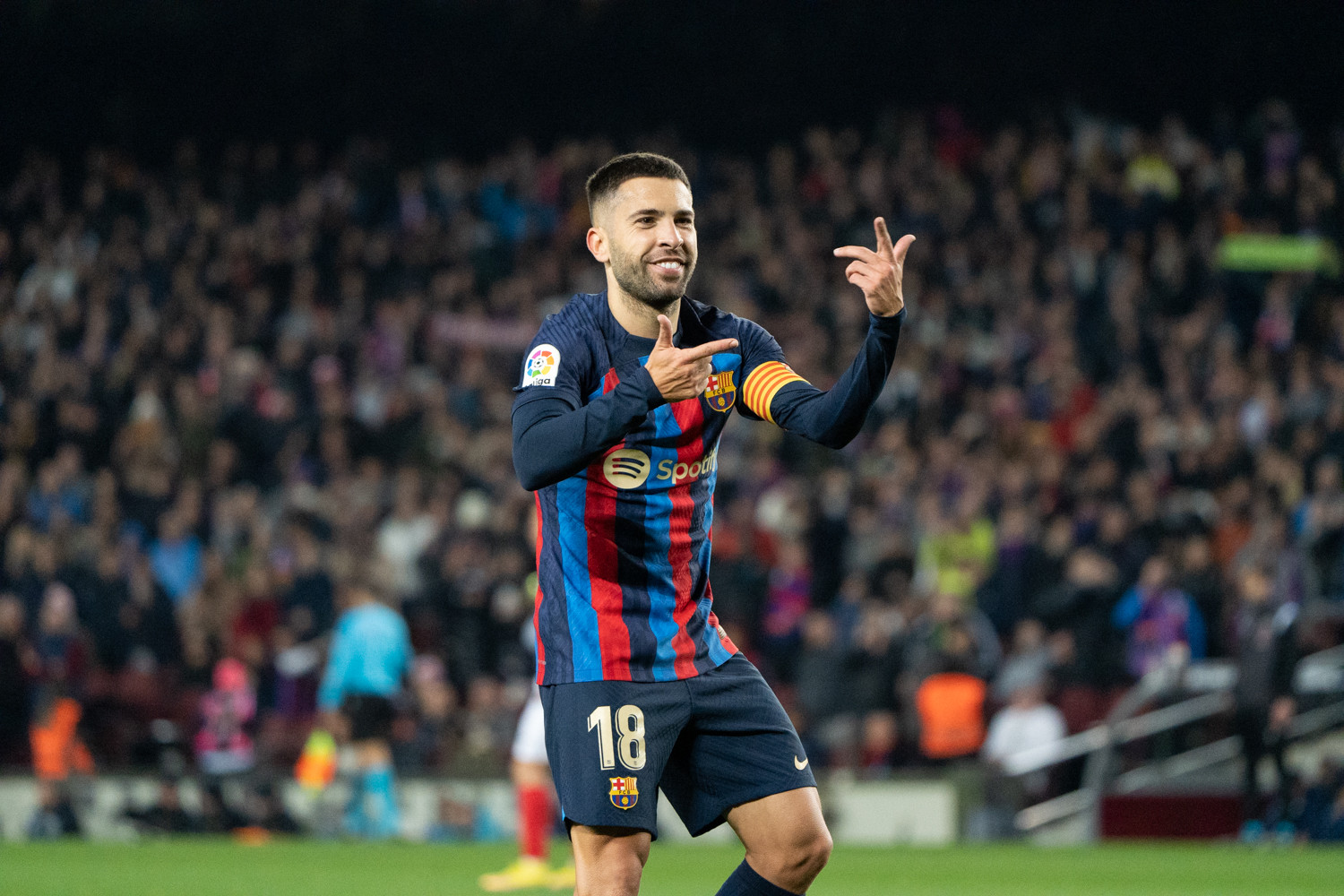 Jordi Alba celebra un gol contra el sevilla / Luis Miguel Añón (CG)