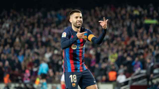 Jordi Alba celebra un gol contra el sevilla / Luis Miguel Añón (CG)