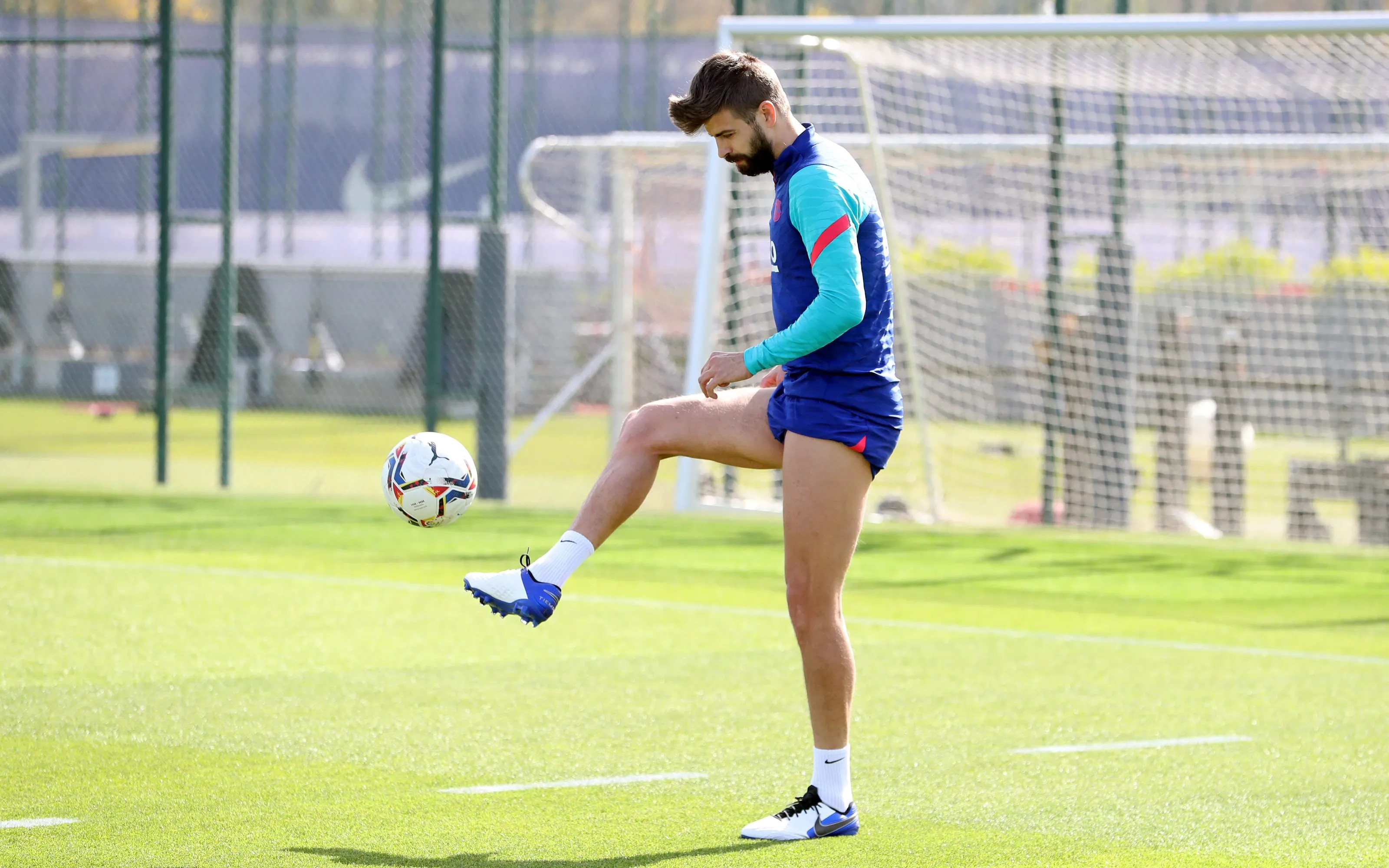 Gerard Piqué entrenando con el Barça / FC Barcelona