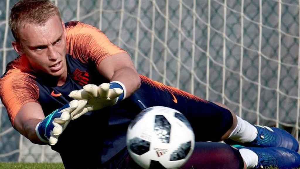 Cillessen durante un entrenamiento del Barça / EFE