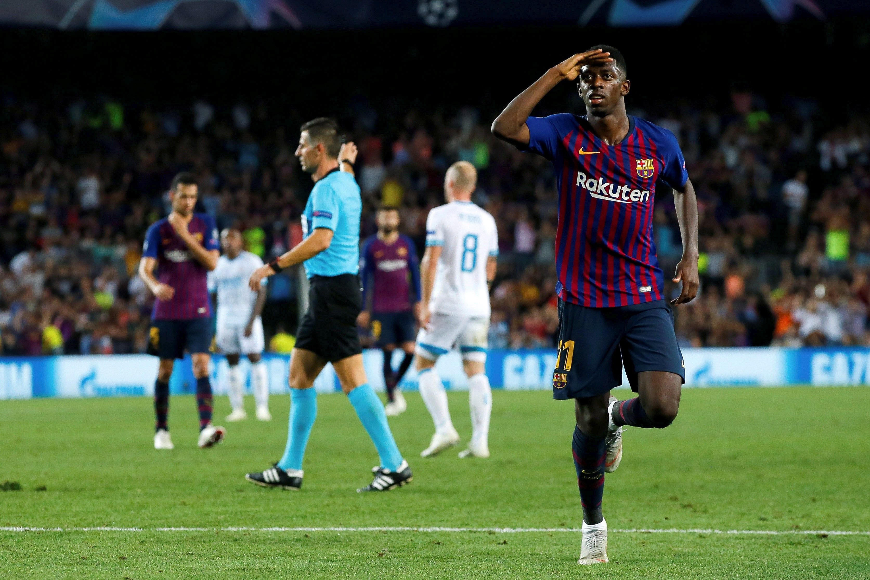 Una foto de Ousmane Dembélé celebrando su gol frente al PSV / EFE