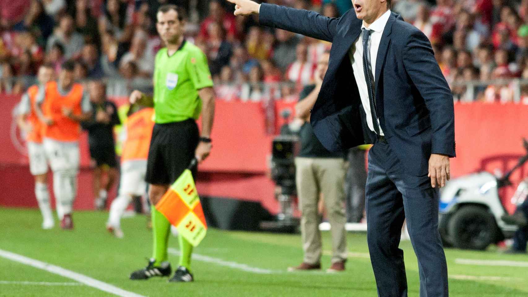 Julen Lopetegui le ha puesto por ahora la cruz a uno de los cracks de la plantilla blanca / EFE