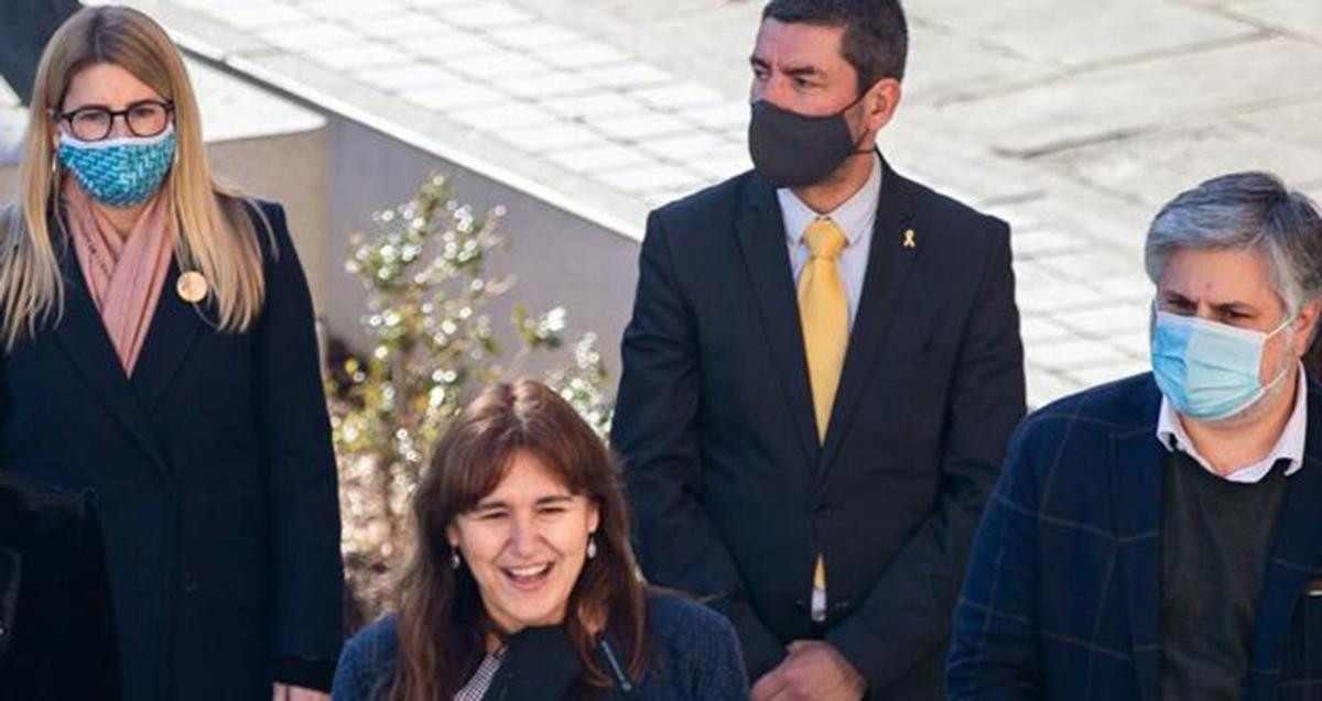 Elsa Artadi, con Joan Canadell, Albert Batet y Laura Borràs, durante el acto de presentación de la lista de JxCat en las pasadas elecciones del 14F / EFE