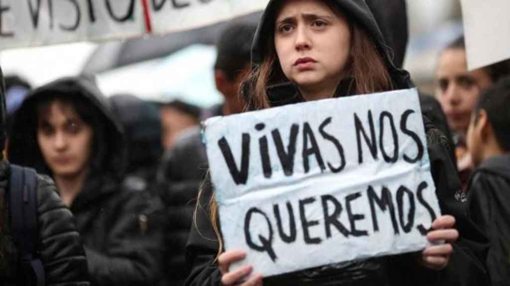 Mujer en una manifestación contra la violencia machista / EFE