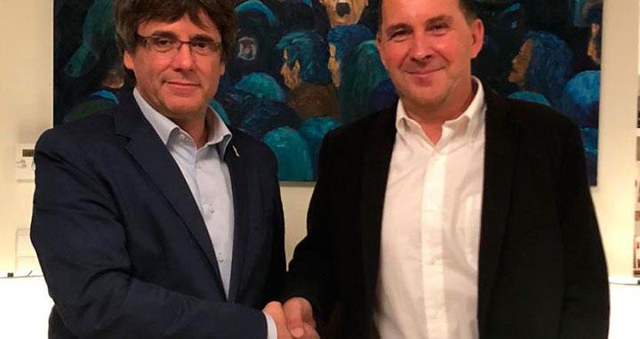 Puigdemont y Otegi, durante su encuentro en Waterloo / @ArnaldoOtegi