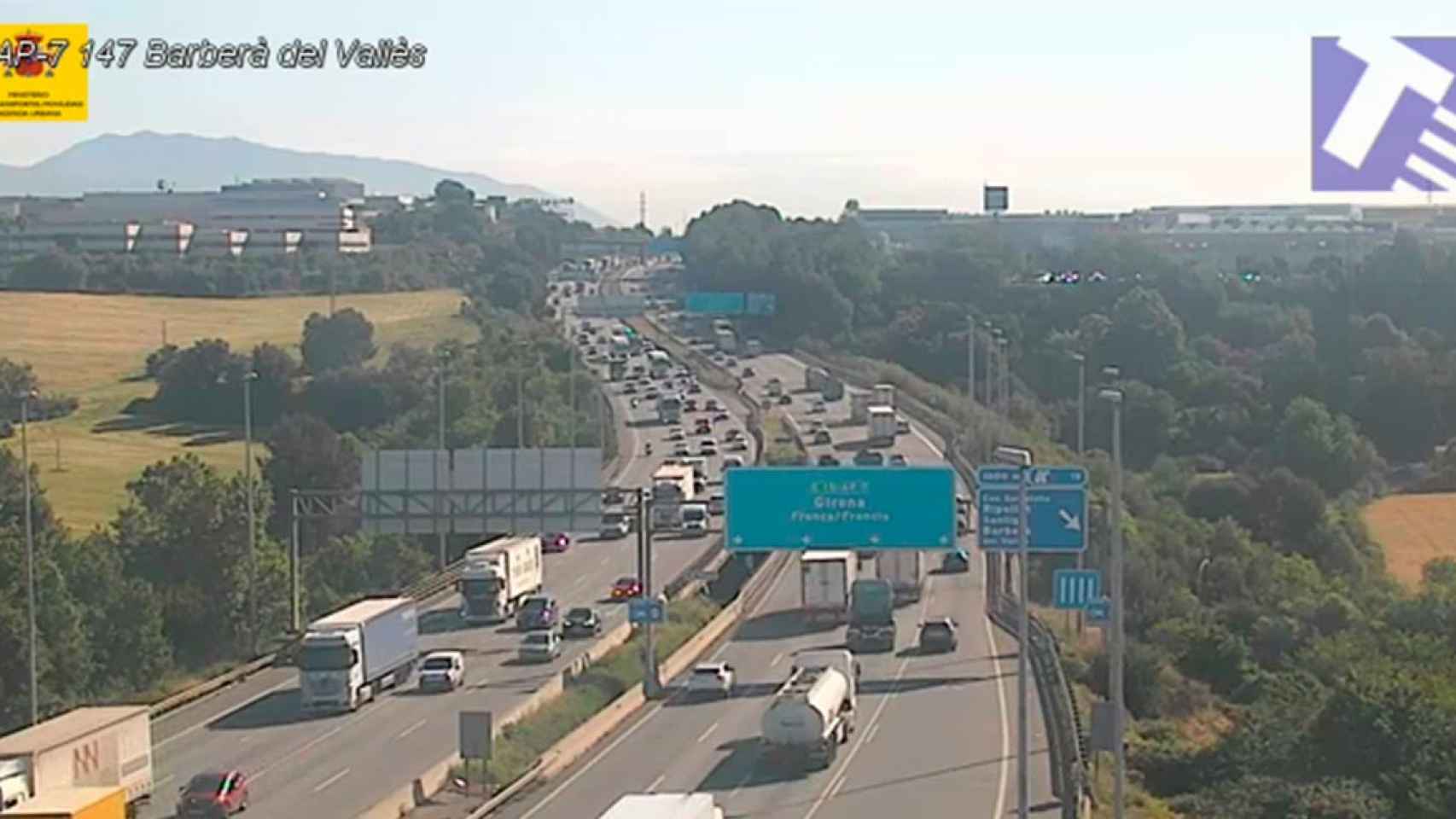 Un tramo congestionado de la AP-7 / TRÀNSIT