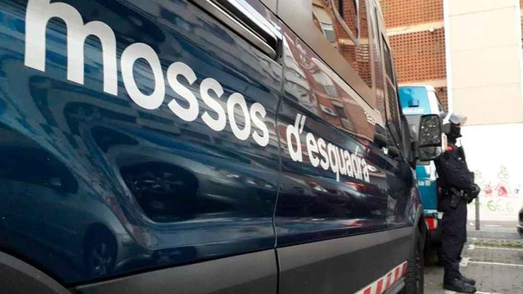 Agente de archivo de los Mossos d'Esquadra. Este viernes hallaron un hombre muerto / EP