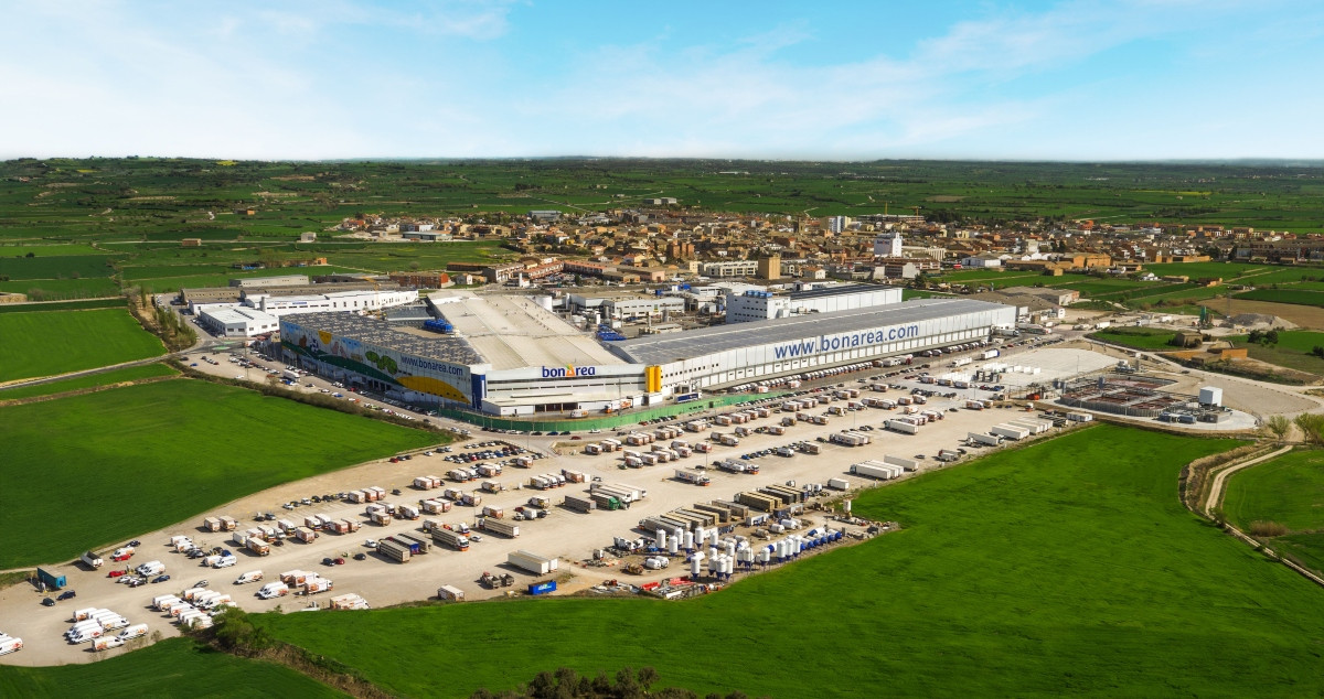 Vista aérea del centro alimentario de BonÀrea en Guissona (Lleida) / CEDIDA