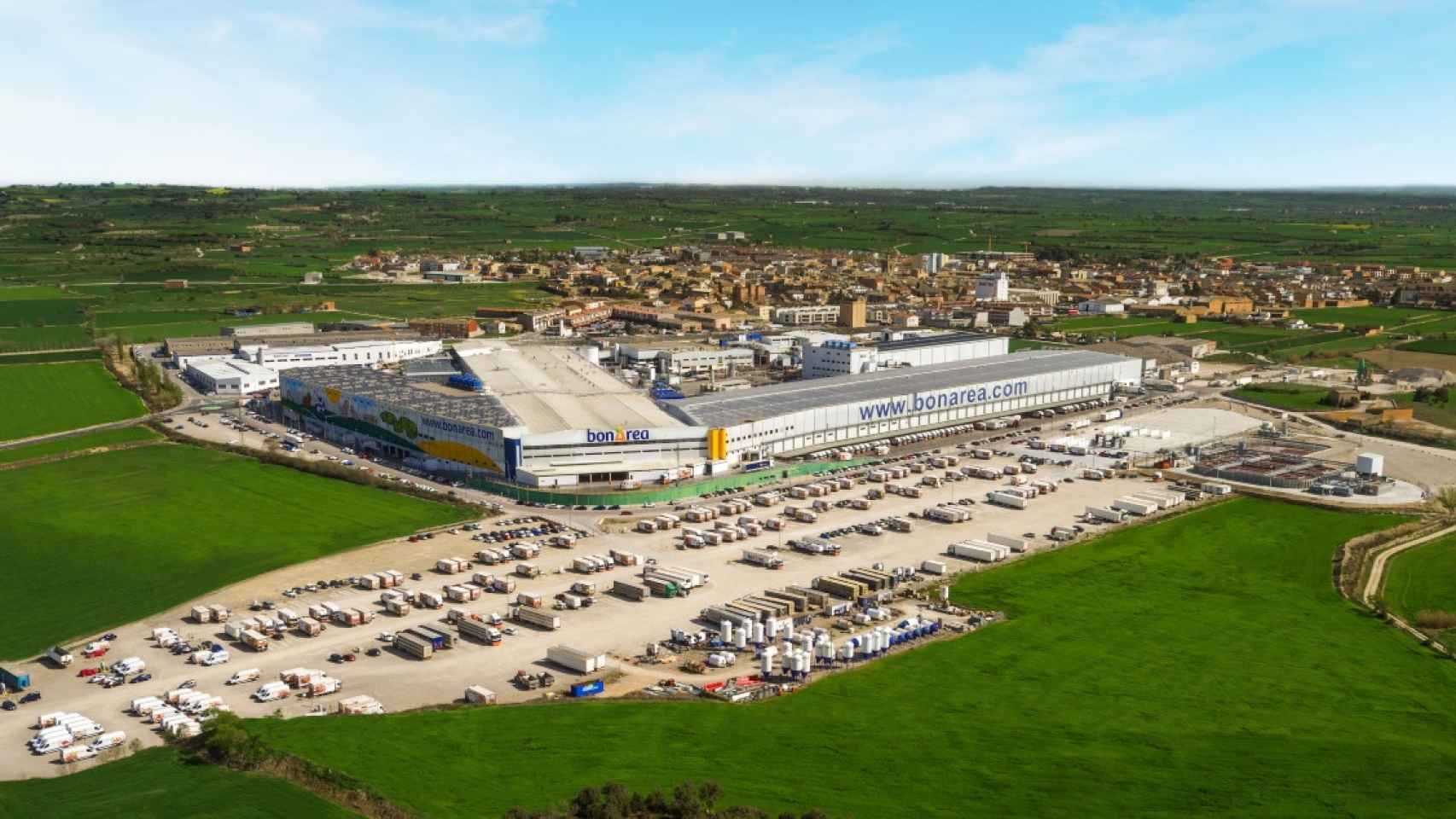 Vista aérea del centro alimentario de BonÀrea en Guissona (Lleida) / CEDIDA