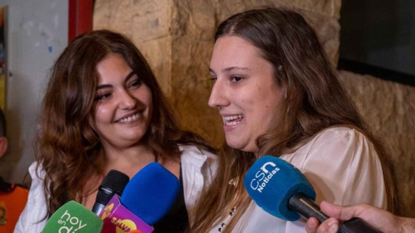 Andrea y Lola, las hijas de Jesús Quintero / EFE (Julián Pérez)