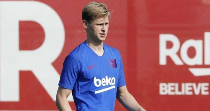 De Jong en un entrenamiento con el Barça/ EFE