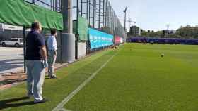 Bartomeu y Grau visitando el entrenamiento del Barça / FC Barcelona