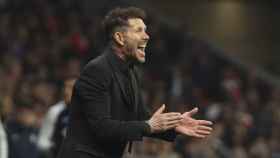 Diego Pablo Simeone, durante el partido del Atlético contra el Getafe / EFE