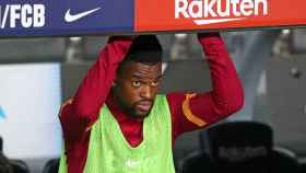 Nelson Semedo en el banquillo del Camp Nou en el Gamper / FC Barcelona