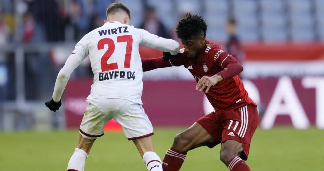 Florian Wirtz, durante un partido contra el Bayern Múnich / EFE