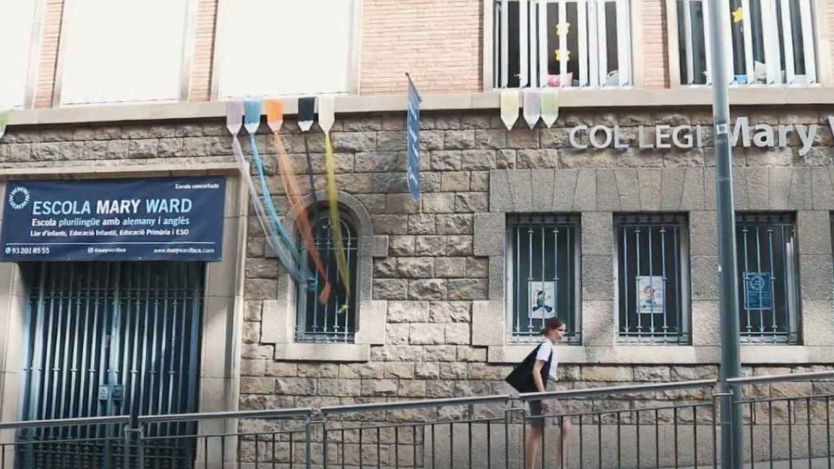 El colegio Mary Ward de Barcelona, cuyas familias cambian de estrategia para encontrar una solución / VALENTS