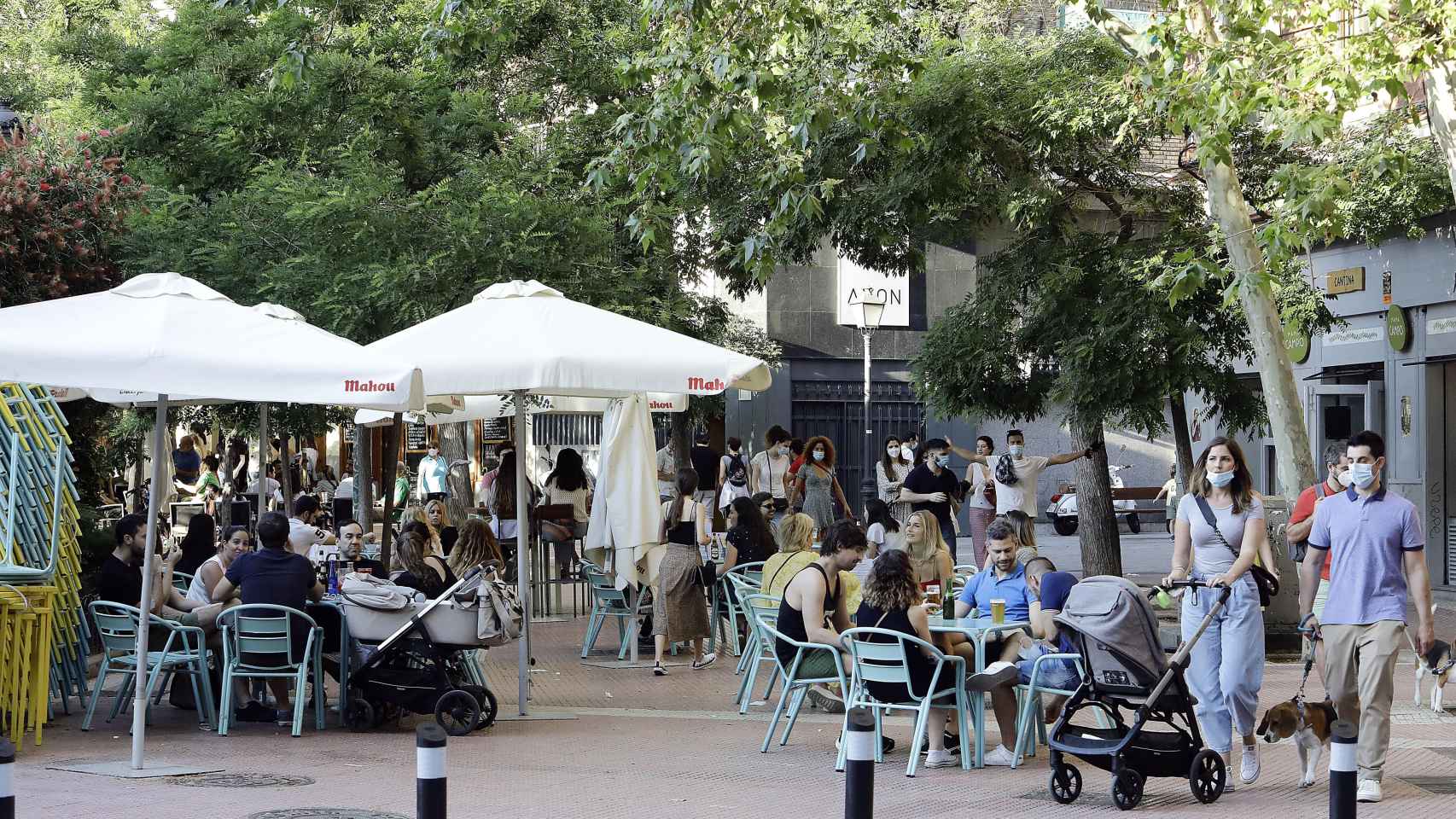 Una terraza en Madrid, tras pasar a la fase 1 / EP