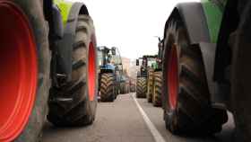 Tractores en una de las protestas de agrícolas que recorren el campo español / EUROPA PRESS