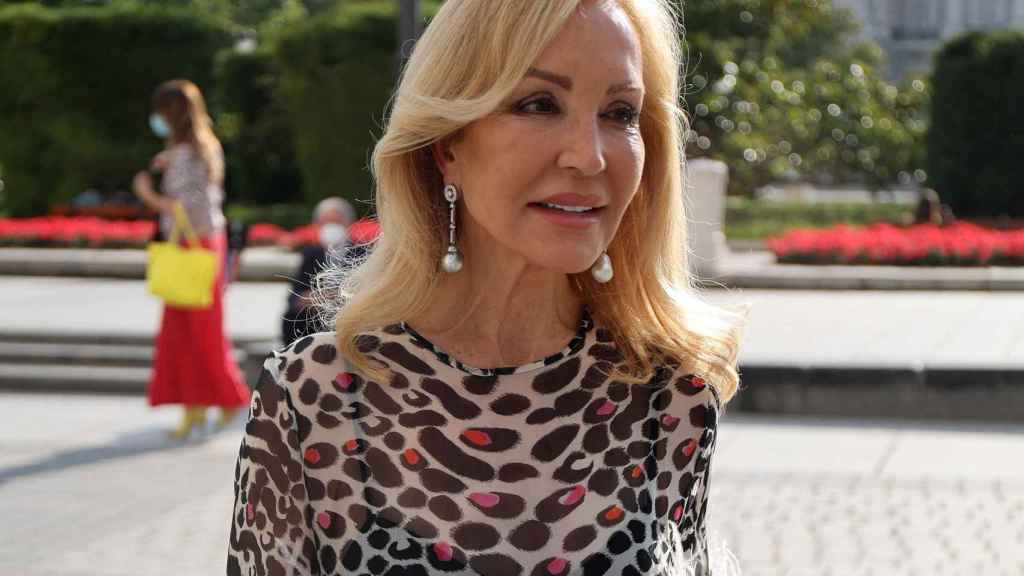 Carmen Lomana, frente al Teatro Real de Madrid / EP