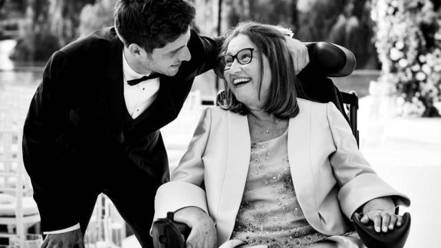 Sergi Roberto le regala un emotivo mensaje a su madre