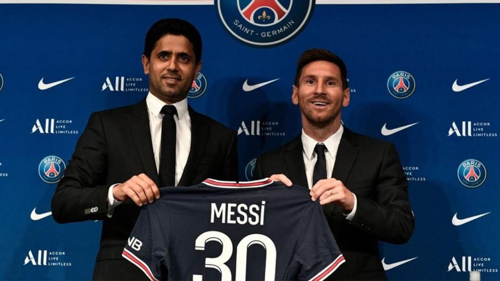 Al-Khelaifi y Messi, en la presentación del argentino con PSG / EFE