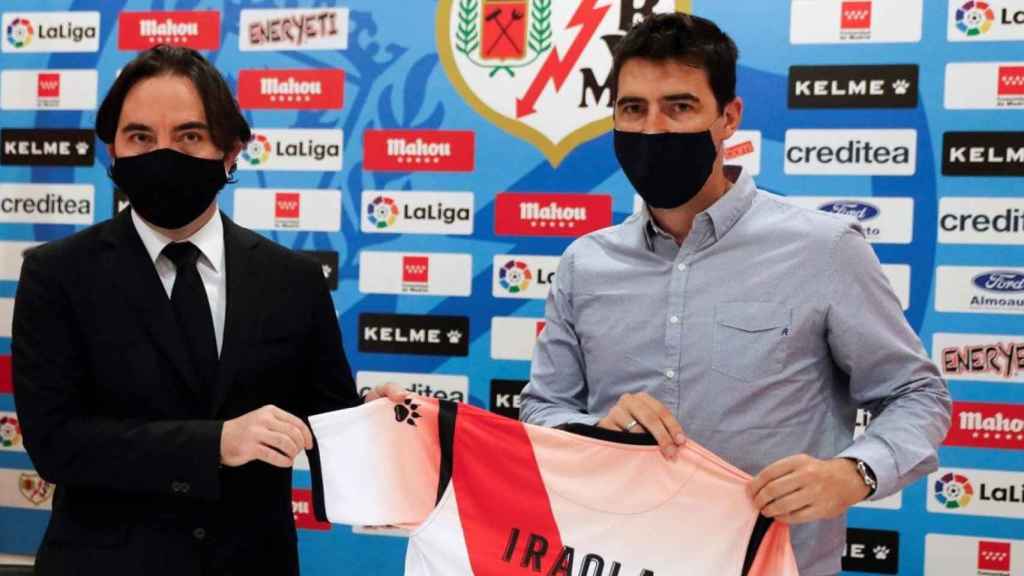 Raúl Martín Presa (presidente) y Andoni Iraola (entrenador), del Rayo Vallecano / EFE