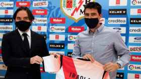 Raúl Martín Presa (presidente) y Andoni Iraola (entrenador), del Rayo Vallecano / EFE