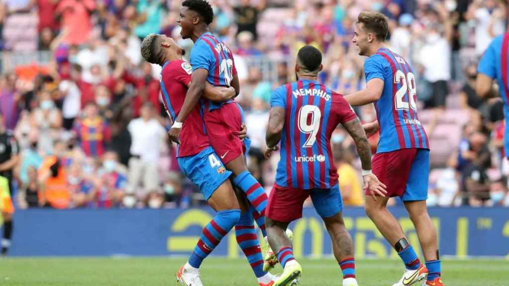 El Barça de Koeman, celebrando un gol ante el Levante / FC Barcelona