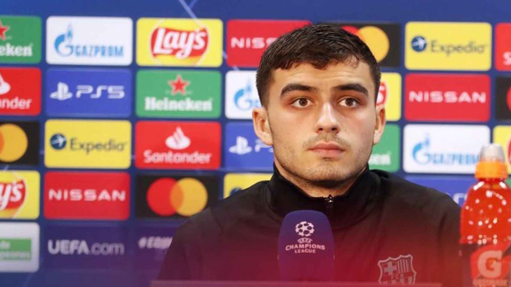 Pedri en su primera rueda de prensa como jugador del Barça / FC Barcelona