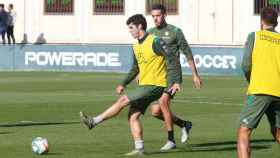 Carles Aleñá en un entrenamiento del Betis / REDES