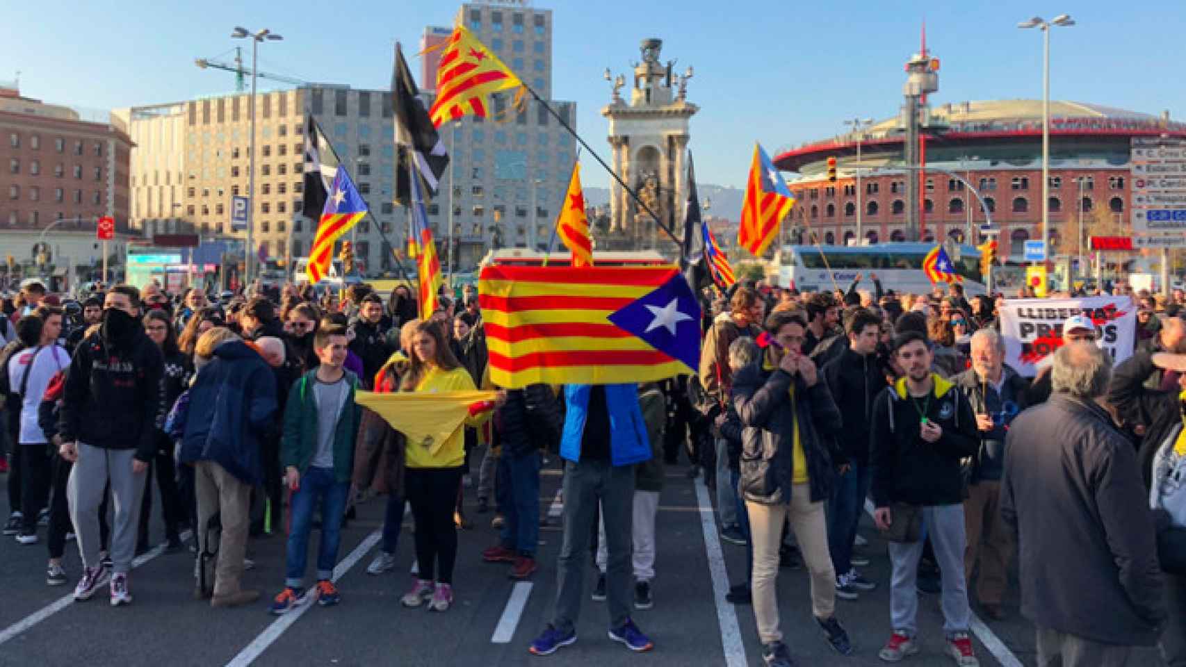 Imagen de la manifestación de los CDR contra el rey Felipe VI en Barcelona. Otoño caliente / CG