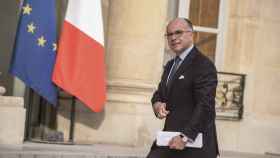 Bernard Cazeneuve en una imagen del pasado verano a su llegada al palacio del Eliseo / EFE