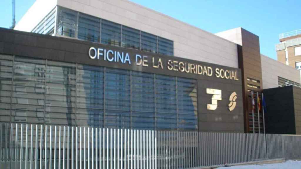 Las oficinas de la Seguridad Social en Barcelona, donde este jueves se manifestarán los empleados de la Seguridad Social / EFE