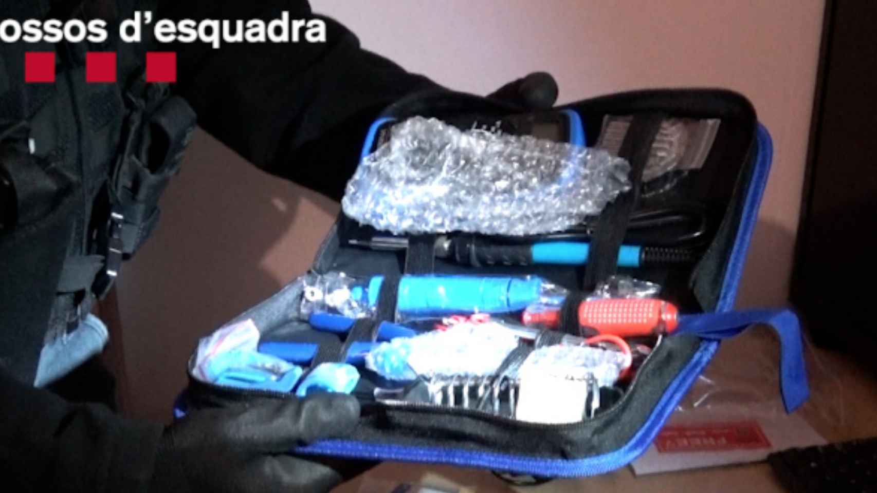 Material incautado por Mossos para elaborar el explosivo / MOSSOS