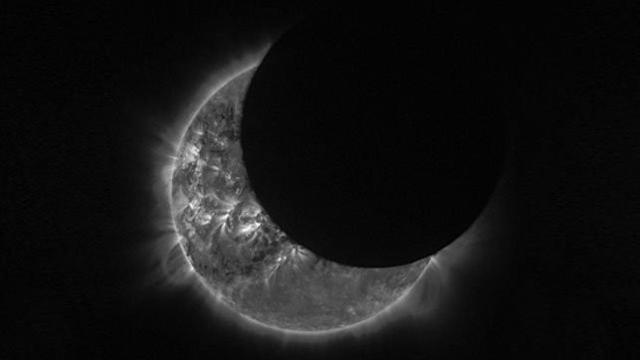 Un eclipse visto desde el espacio
