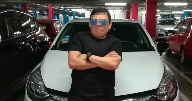 Luis, refugiado 'trans' de Perú en Barcelona / CG