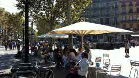 Clientes en una terraza de Barcelona / EP