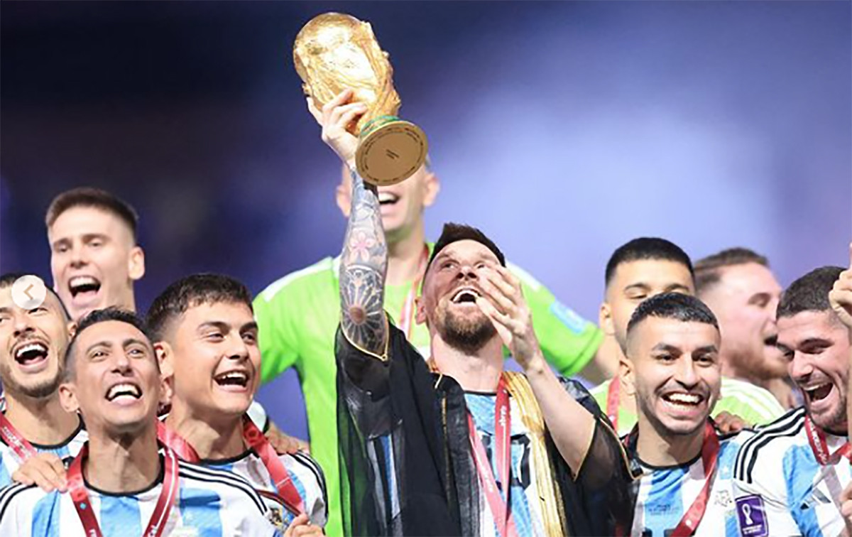 Leo Messi, celebrando con Argentina la conquista de la Copa del Mundo / INSTAGRAM