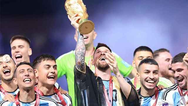 Leo Messi, celebrando con Argentina la conquista de la Copa del Mundo / INSTAGRAM