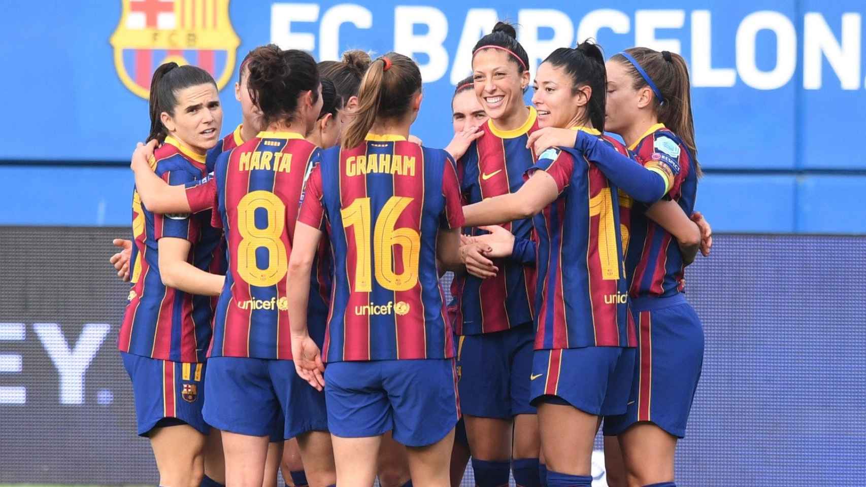 Jenni Hermoso celebrando con sus compañeras el primer gol del Barça-Fortuna Hjorring / FCB