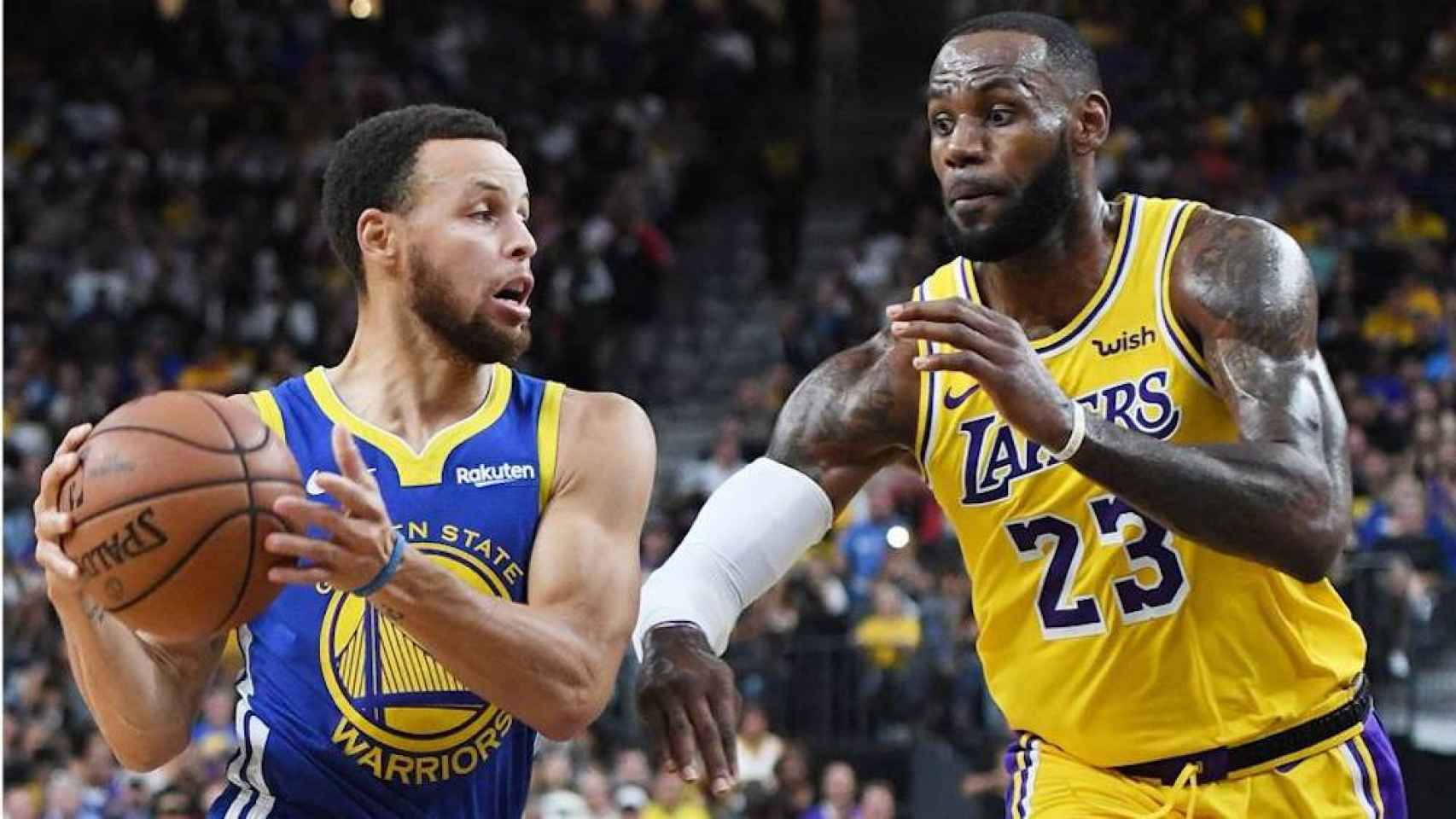 Una foto de Lebron James y Stephen Curry durante un partido de la NBA / NBA