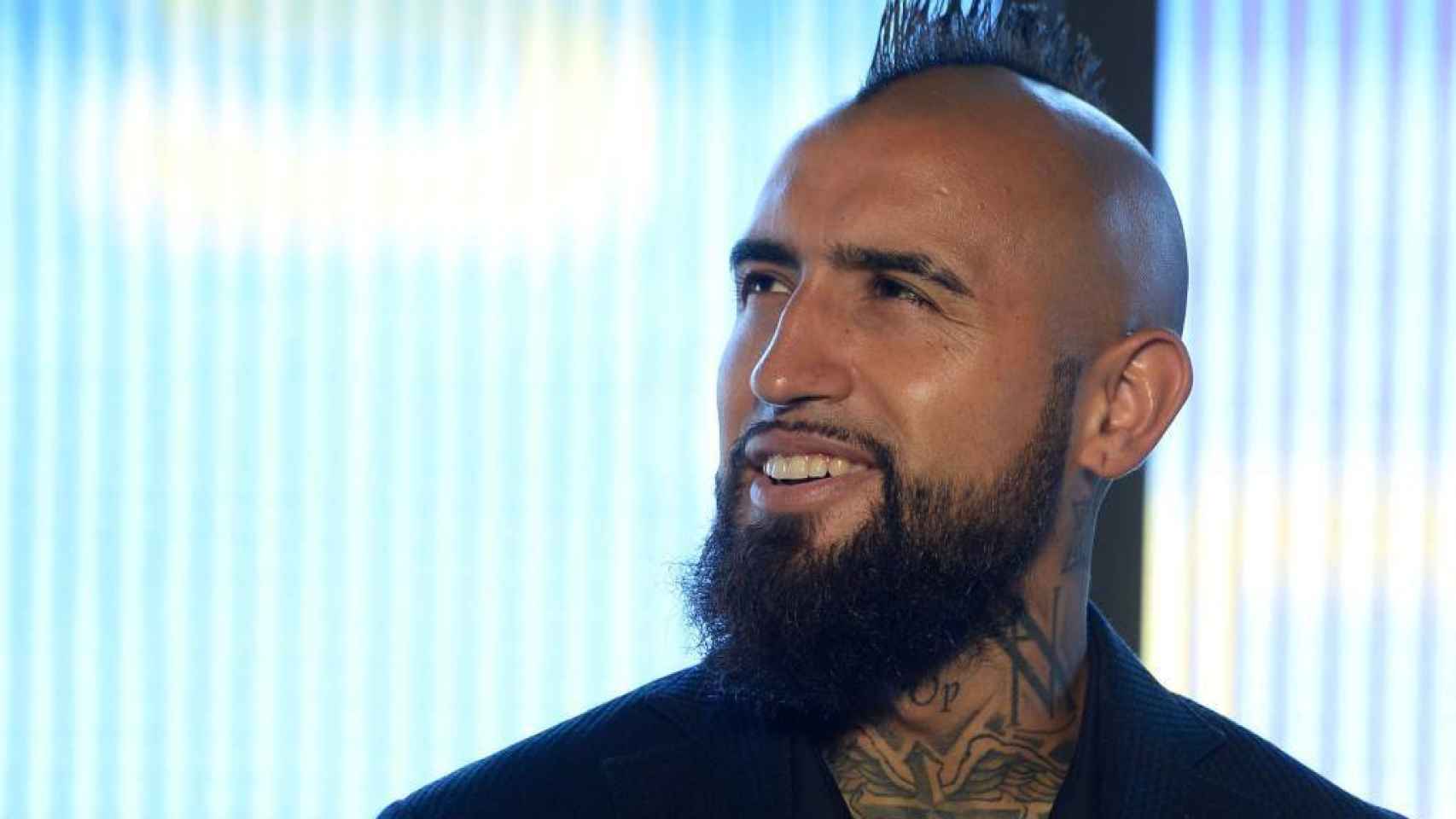 Arturo Vidal, feliz en el Barça